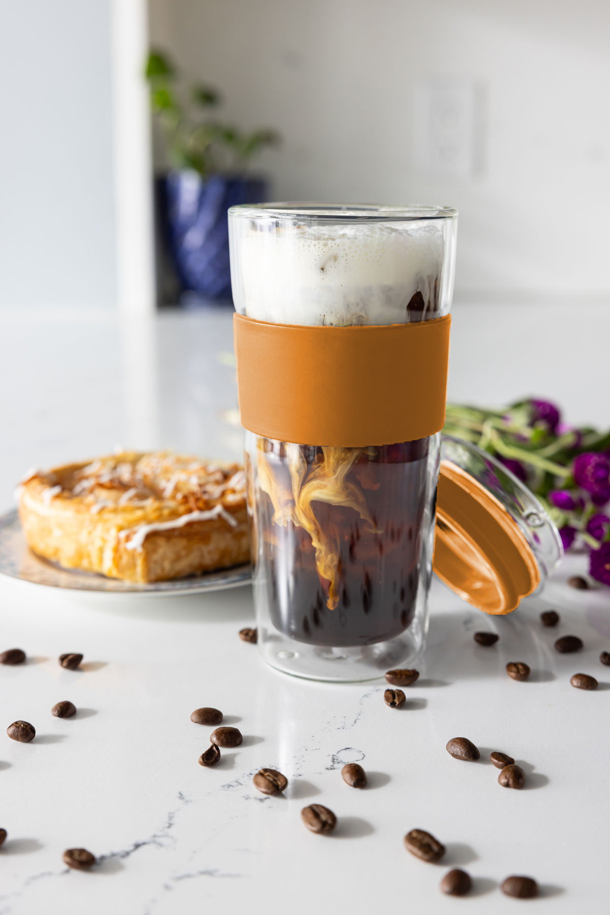 SipLux® Glass Travel Cup with Lid