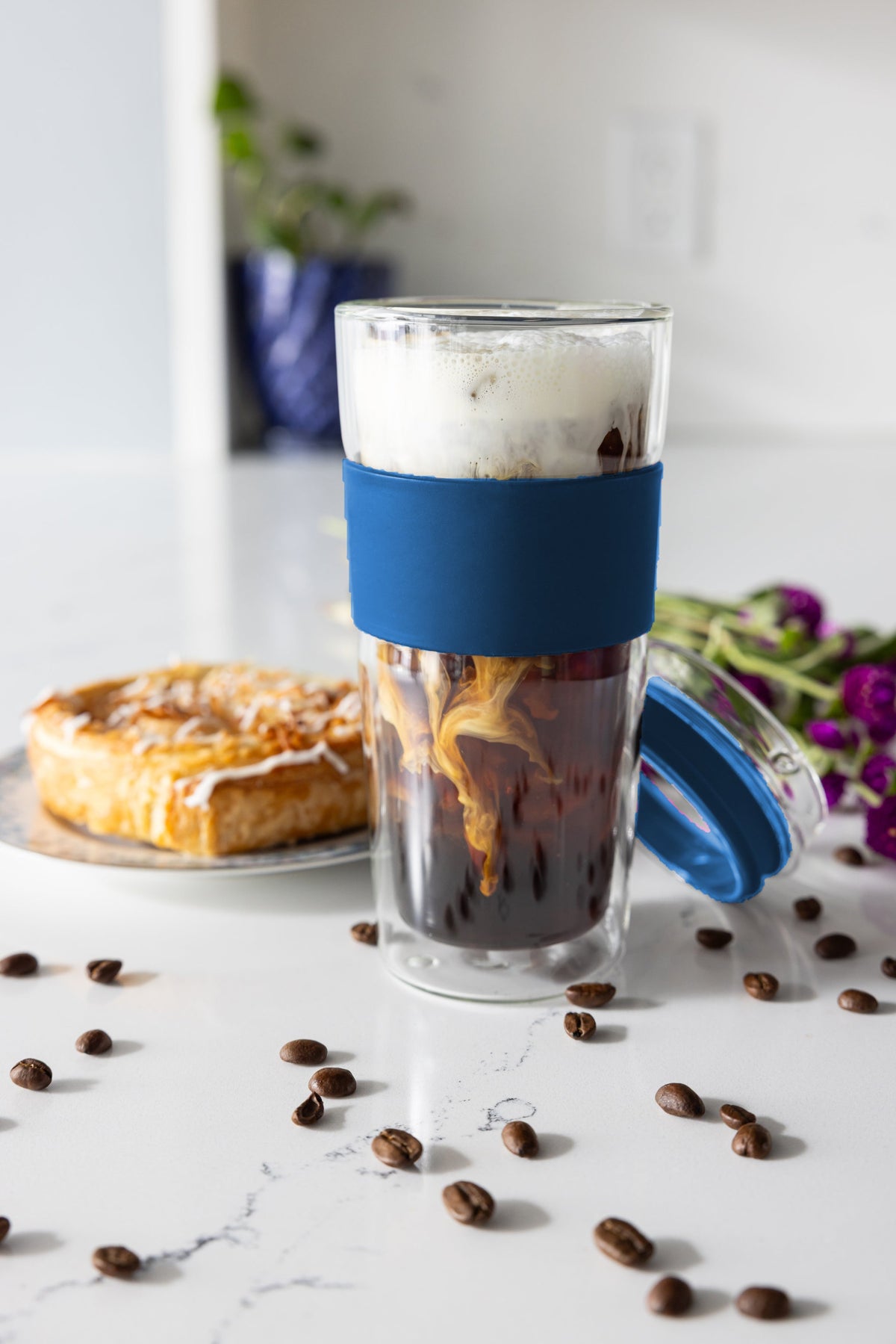SipLux® Glass Travel Cup with Lid